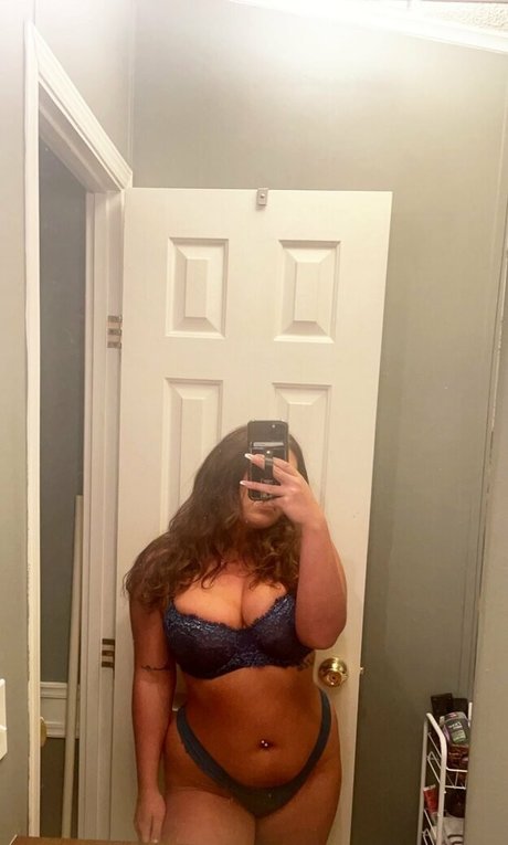 titten-selfie onlyfans nacktheit bild