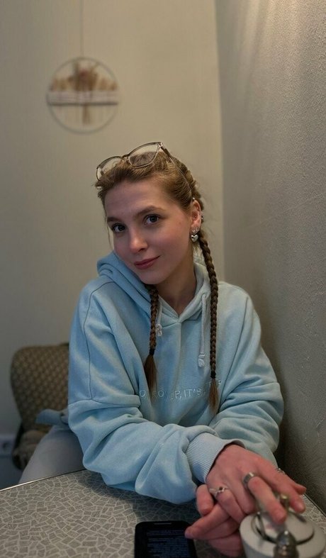 abby roseee nacktheit pornographische galerien