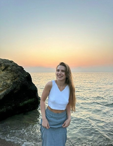 abby roseee nackte galerie