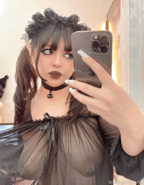 lewdgirlfriend hübsche pornographische bild