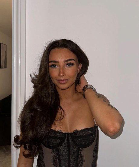 Chloe Panchal nacktheit porno foto