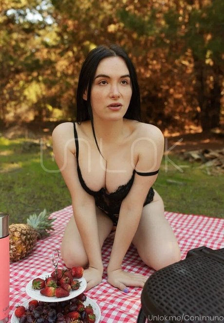 Coni muno nackt top bilder