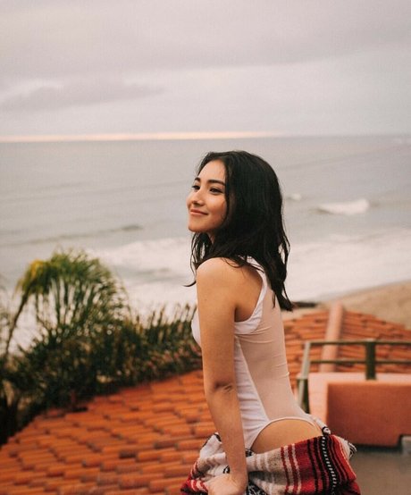 Maria Zhang kunst pornostar bild