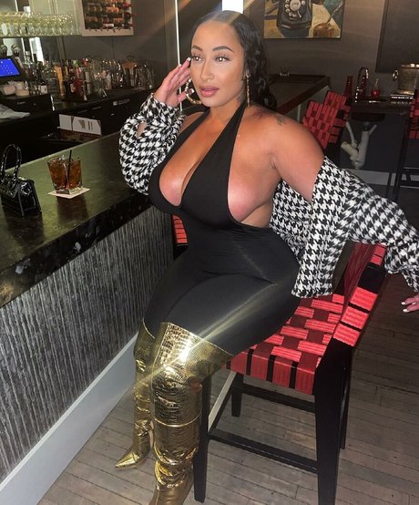 Tylea porno heiße bild