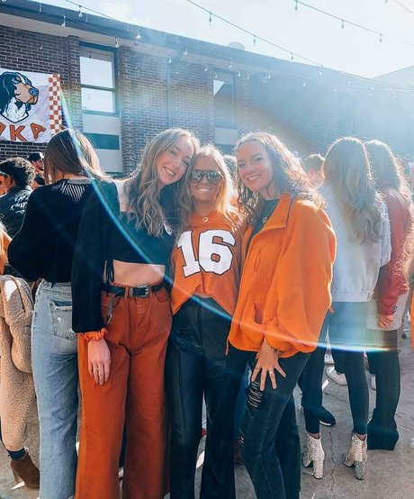 thailändische teen-onlyfans kunst hd bilder