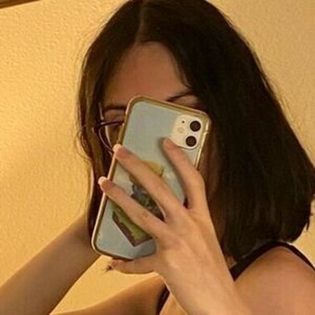 eskayuwu nackt erotische fotos