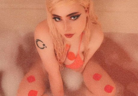 Sofiexxxo heiße nacktheit archiv