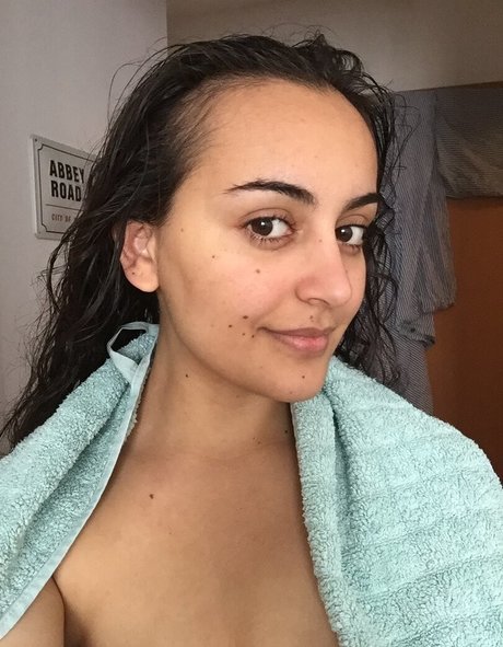 Yasmeena Ali top pornostar galerie