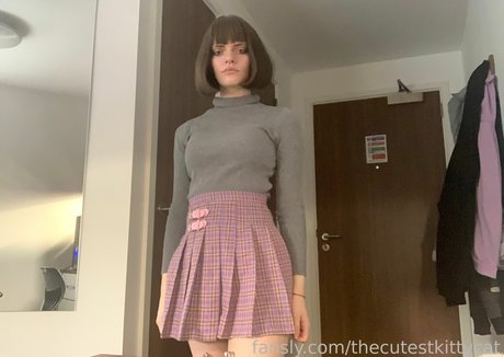 asiatische schwule onlyfans schöne sexy foto