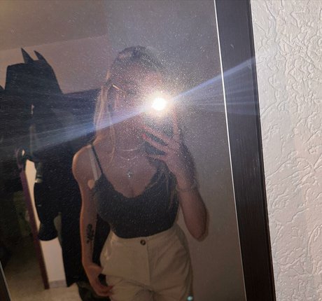 blonde vivi schöne pornostar archiv