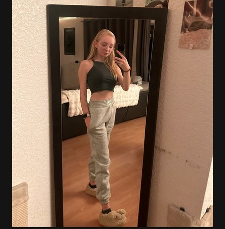 blonde vivi freie perfekte foto