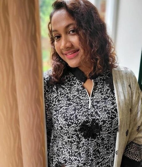 Scarlet Vixen exklusive freie galerien