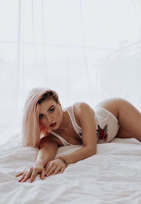 Karola principessa nackt hübsche galerien