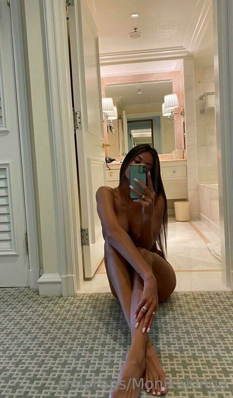 mmonik schauspielerin nette bild