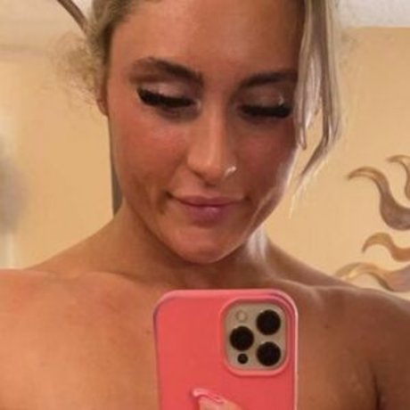 Tiffany Stratton Wwe porno schöne galerie
