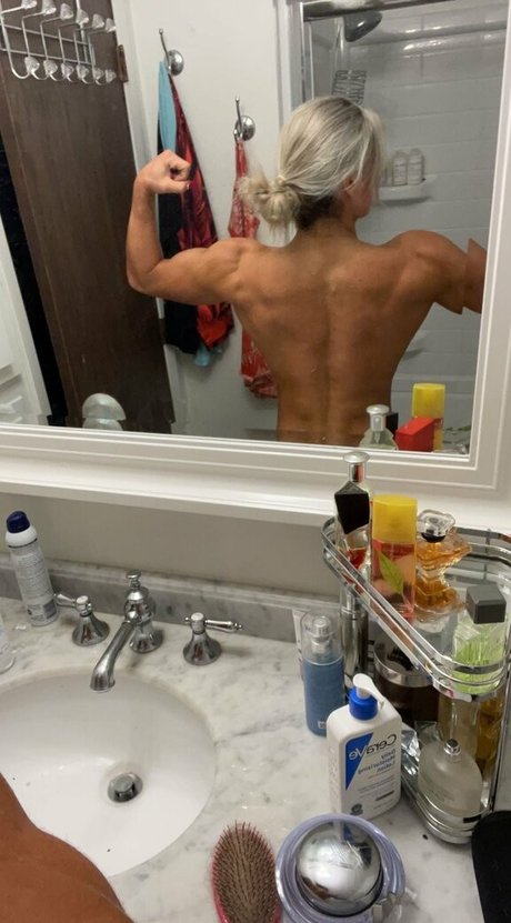 Tiffany Stratton Wwe freie pornostar galerien