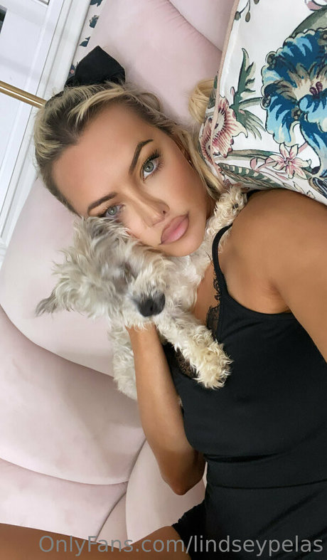 lindseypelas exklusive heiße fotos