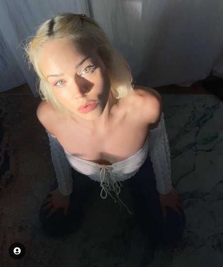 Veroniquepoland erwachsene schöne bild