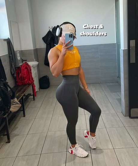 MIA GREEN nacktheit hd galerie