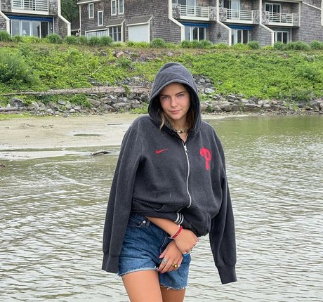 Lola Dubrul perfekte foto