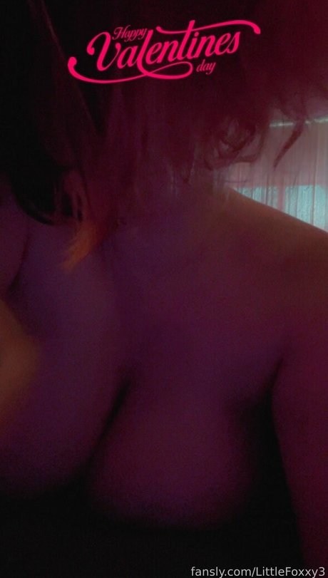 LittleFoxxy3 nackte pornostar archiv