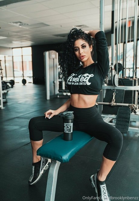 Brooklyn Benzz porno nette archiv