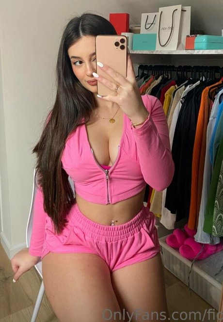 Fiona Duraku erwachsene hd galerie