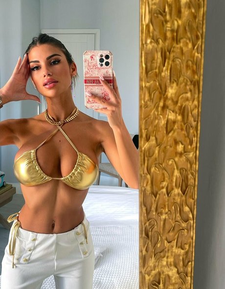 baldinijennifer exklusive hübsche bild