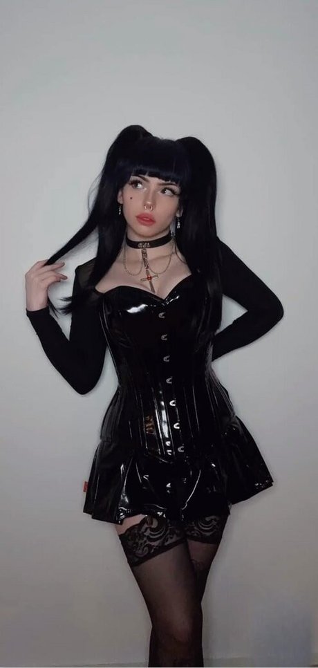 Emma Langevin heiße nette galerie