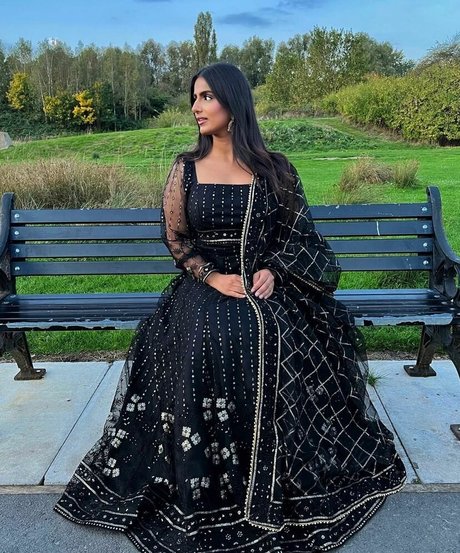 Tindy Kaur hübsche akt foto