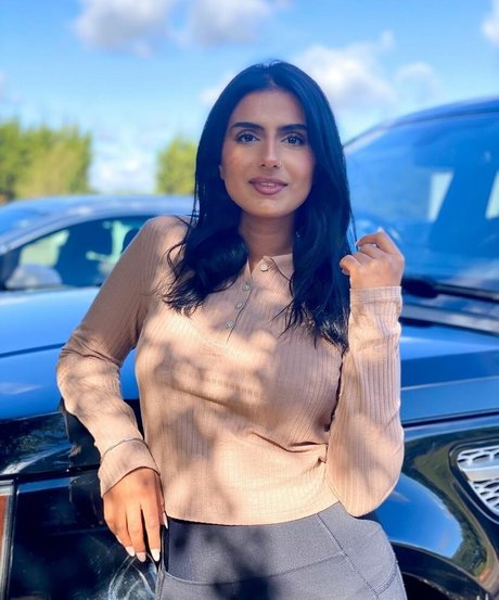 Tindy Kaur schauspielerin pornographische bild