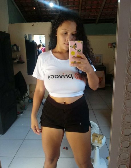 berühmte onlyfans hübsche schöne archiv