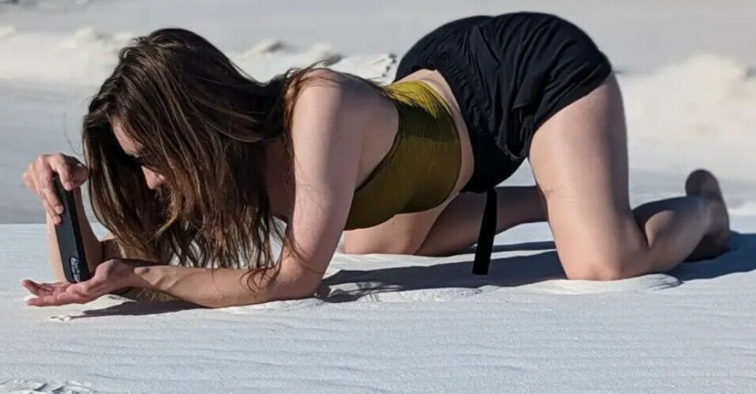 Taalia Vess erotische akt bild