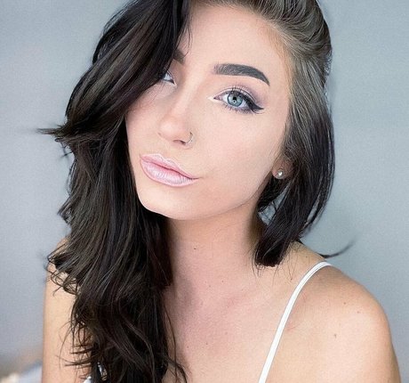 Taylor Kristine kunst akt bild