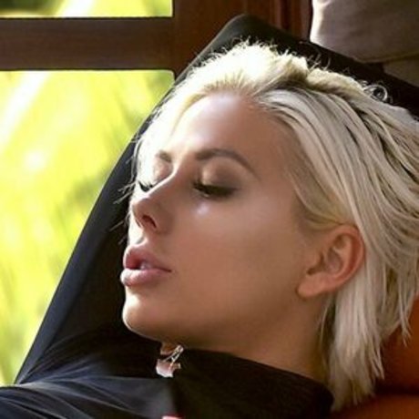 Bonny Gombert exklusive top galerie