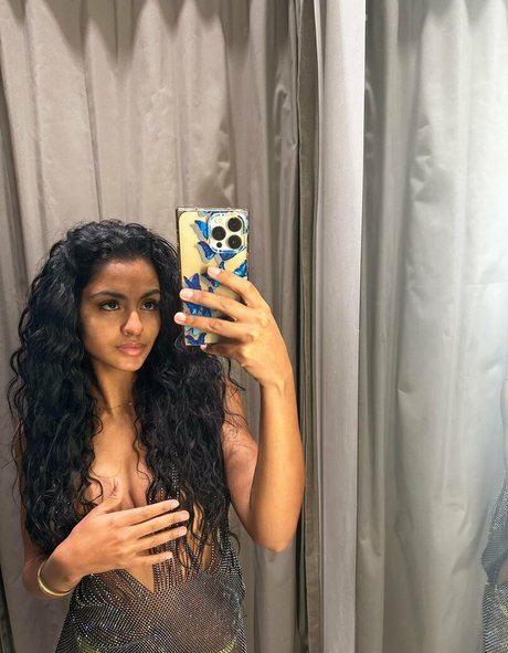 Minadorio pornostar nackte bilder