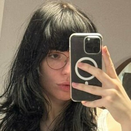 ickypeach schauspielerin galerien