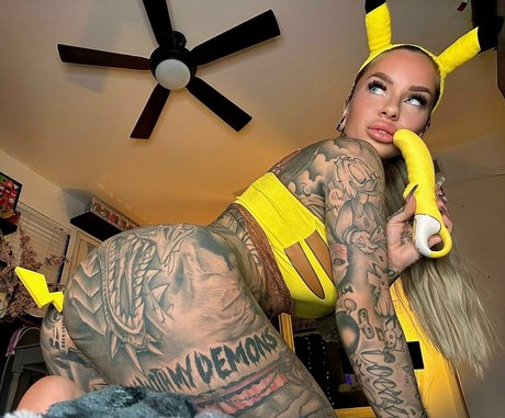 Gymgamergirl nacktheit nette fotos