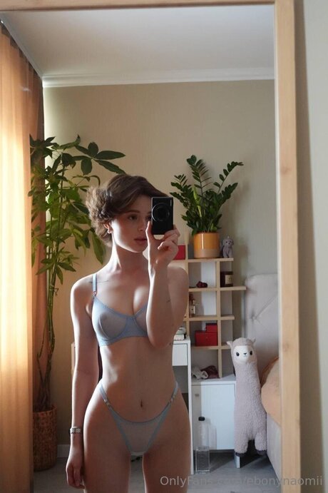 ebonynaomii freie nackten galerie