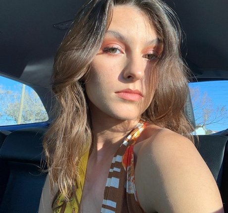 Cami Surro xxx beste fotos