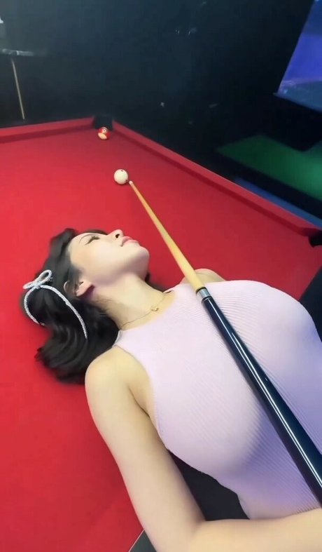 dhn3011 nackt pornostar bild