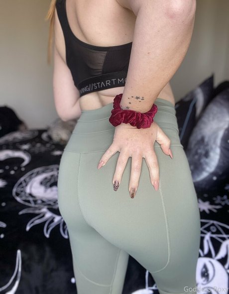 findomroxy1 sexy akt foto