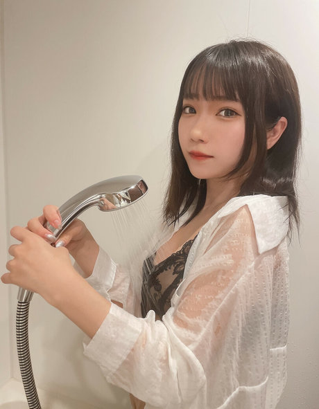 Izuchinono model porno bild