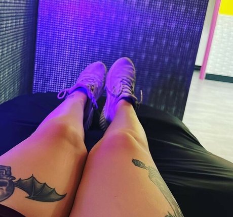 Curious Creature hübsche heiße foto