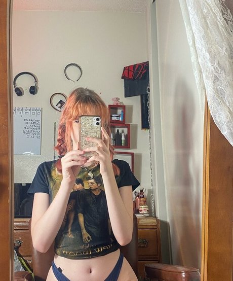 Tora Love erotische sexy fotos