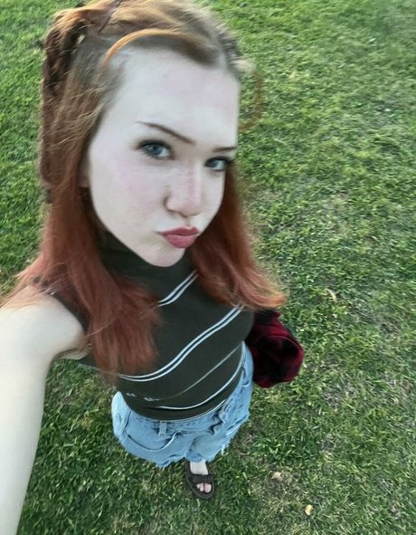 Tora Love top akt galerie