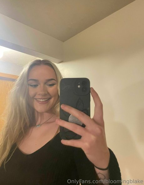 bloomingblake erwachsene bilder