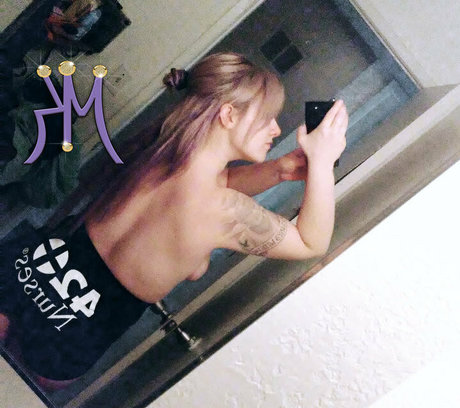 katiiemaedagoat erwachsene nacktheit galerien