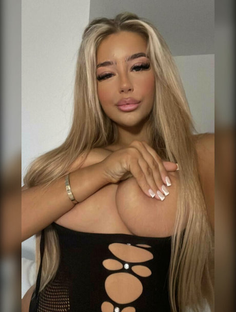 Ela Charlotte kostenlose pornographische fotos