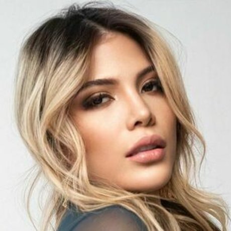 Lairen Berneir porno erwachsene bilder